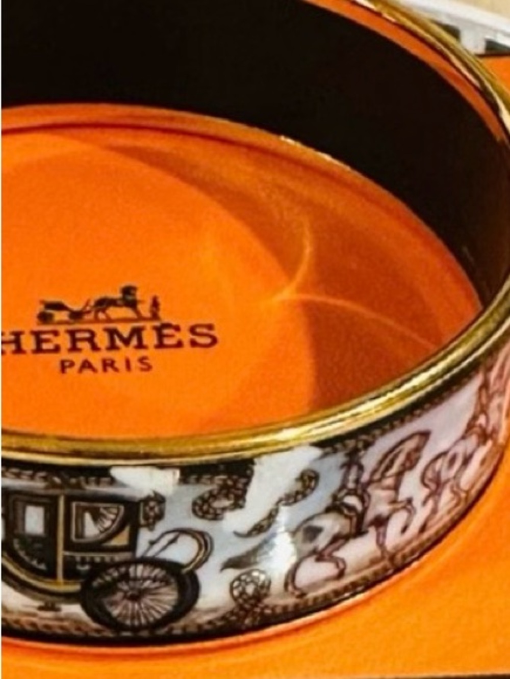 🔥 HERMES BRACELET BANGLE WIDE GOLD PLATED ENAMEL w/ Box Size 8” - Picture 3 of 3